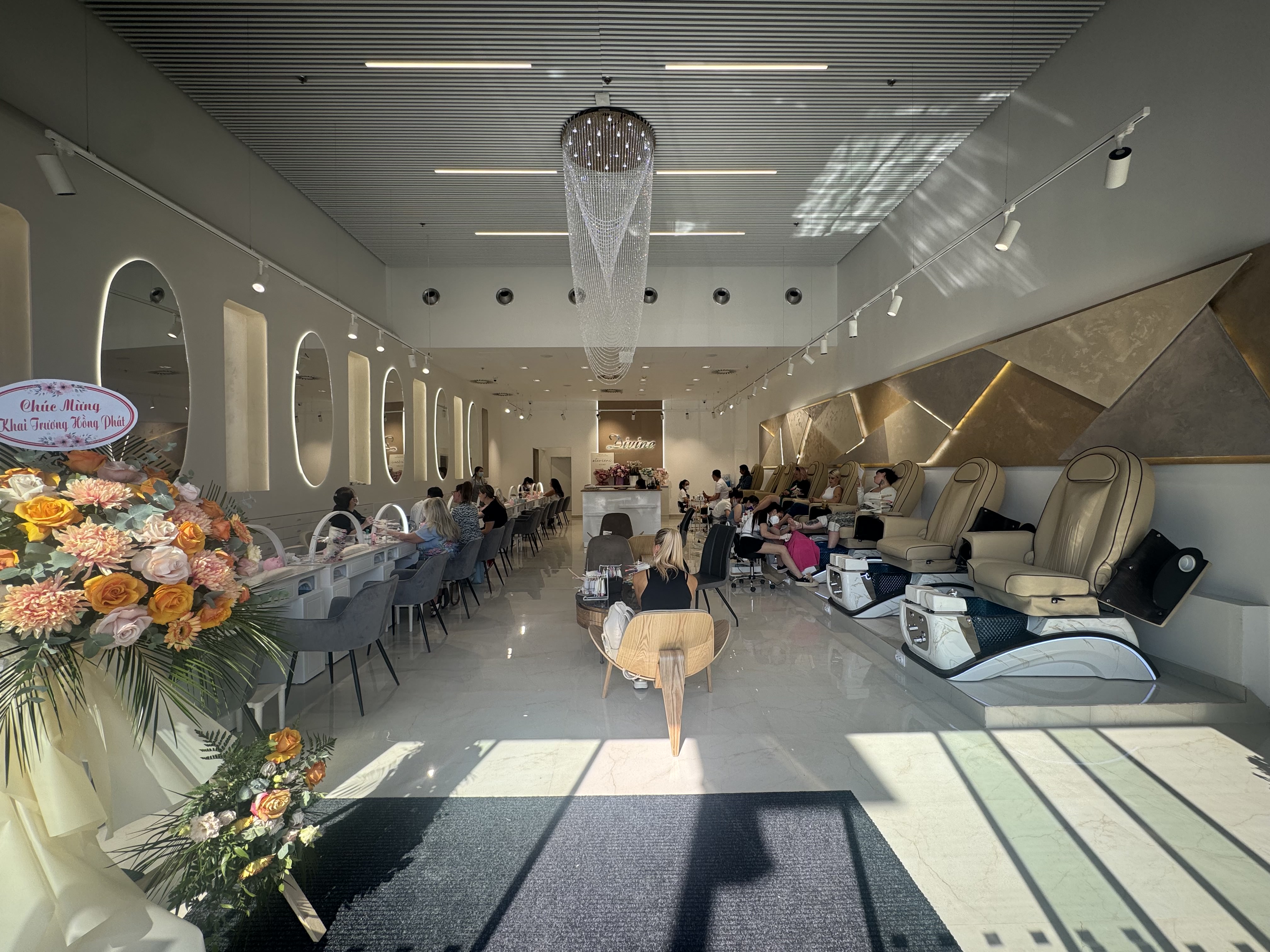 Pobočka OC Campus Square